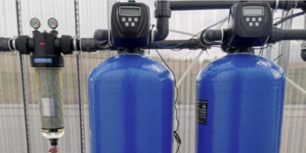 ¿Cómo filtrar el agua para proteger las máquinas industriales o bombas?
